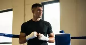 Sino ang Pinakamabigat na Filipino Boxing Champion sa Abroad?